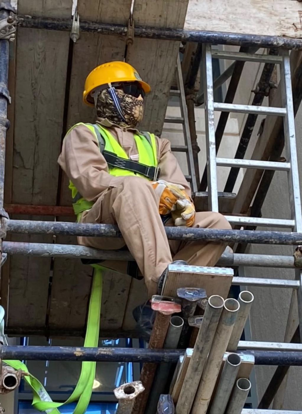 Formwork support · certified crew
